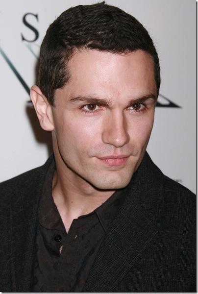 The voice of Darth Maul is Sam Witwer who also voices the secret apprentice to Darth Vader, Galen Marek or Starkiller, and Emperor Palpatine. - 672407-sam_witwer_nc_thumb_super